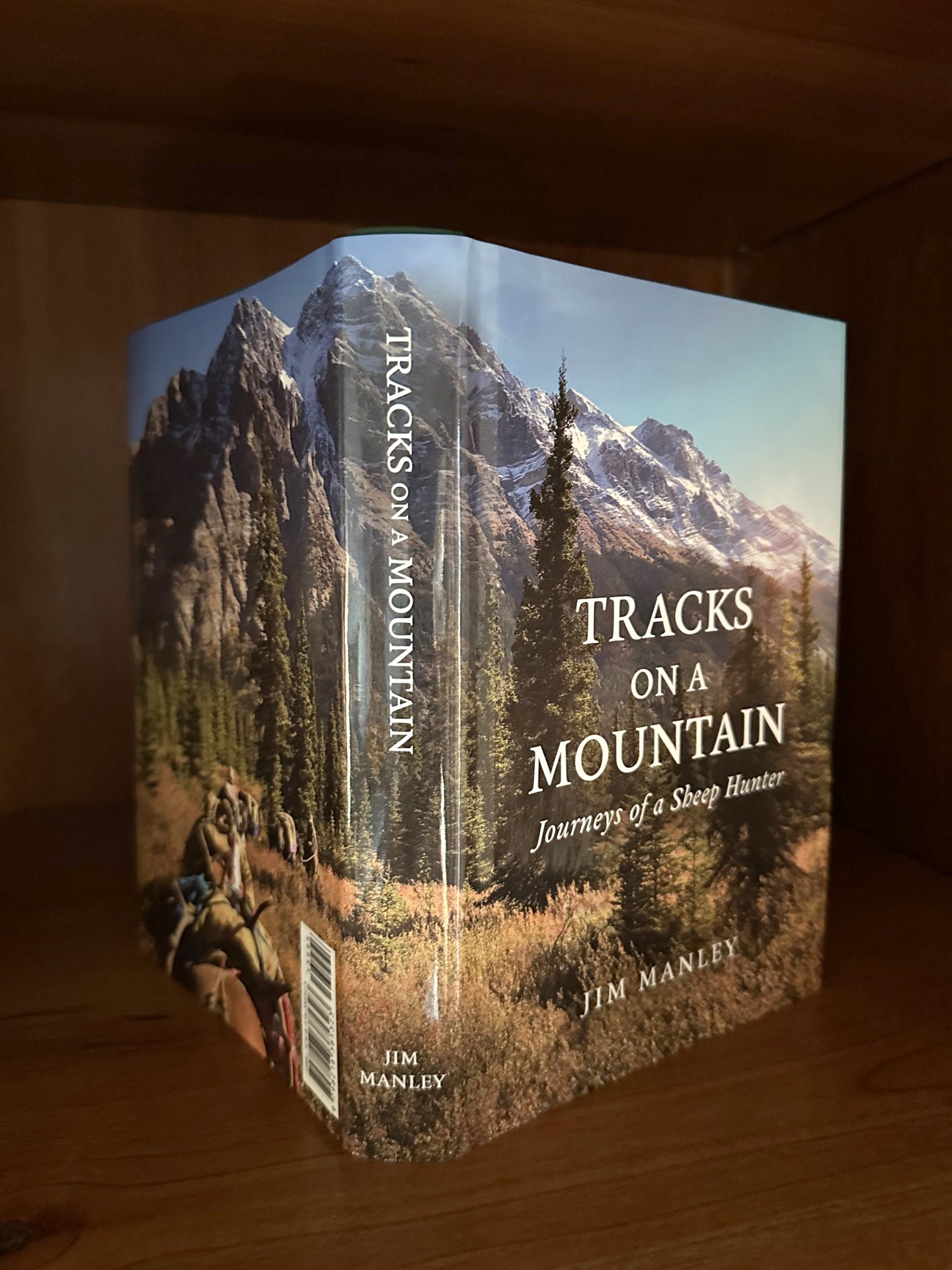 Tracks on a Mountain – Journeys of a Sheep Hunter by Jim Manley